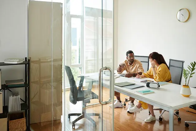 Advisor speaking with a qualified lead.